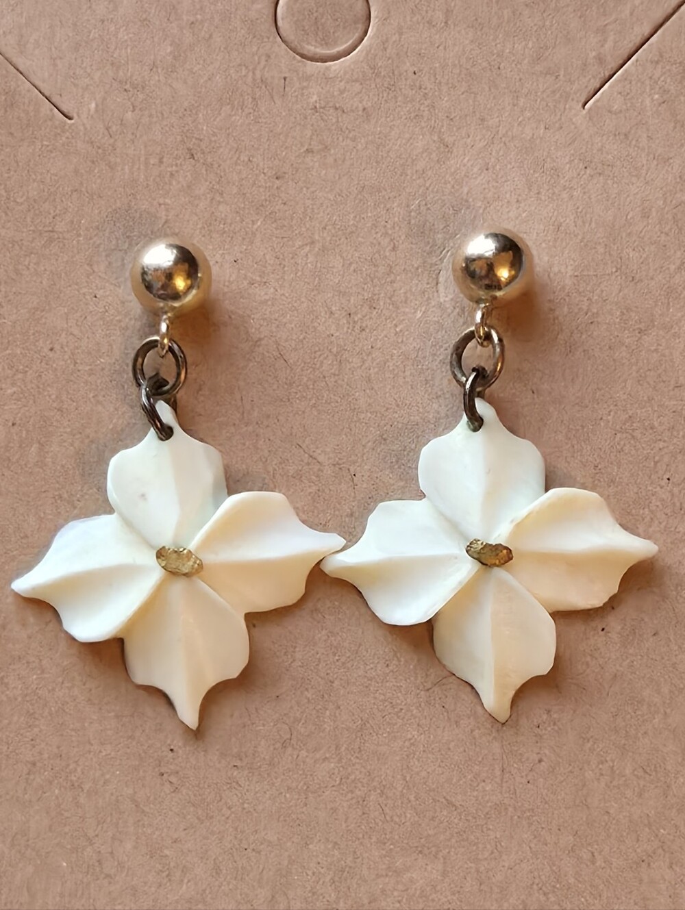 Vintage 14K Gold Hand Carved Dogwood Flower with Real Gold in Center of Earrings